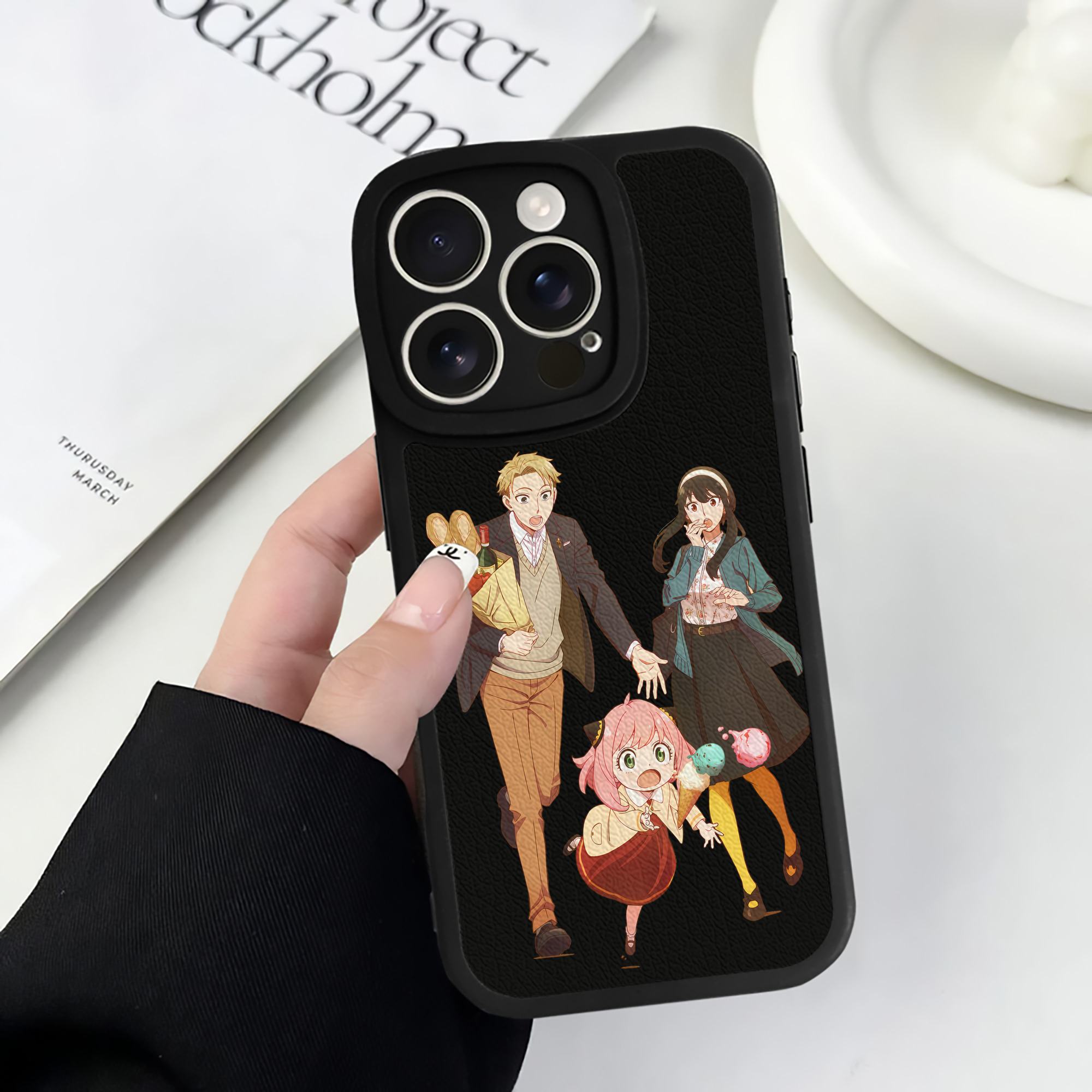 （画像用） SPY×FAMILY间谍家家酒 【iPhone 16シリーズ対応】シリコンスマホケース（レザー調） 材質：シリコン